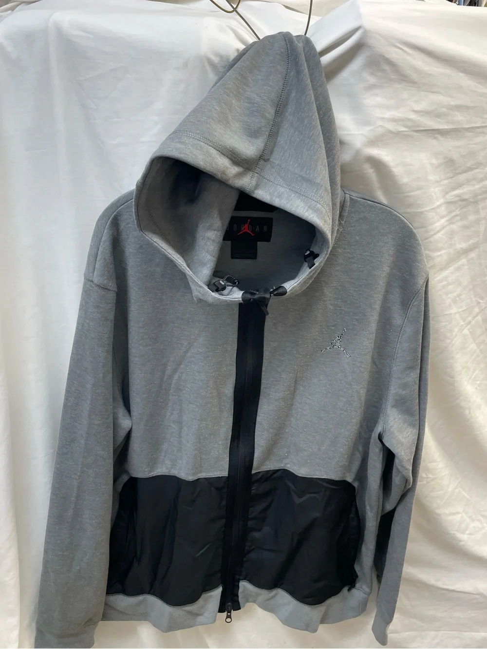Jordan Men’s Grey & Black Hooded Jacket and Sweatpants Set sz xl